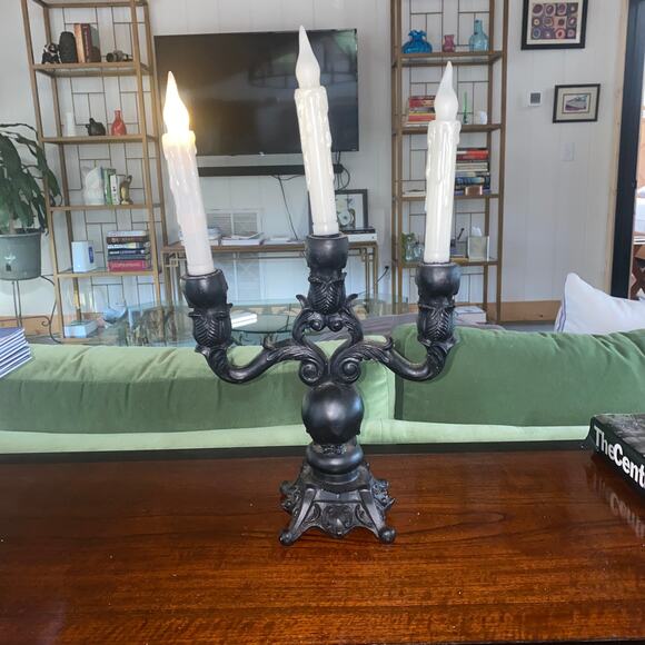 Black Halloween Candle Holder Spooky Candelabra will Skull Battery - Picture 2 of 3